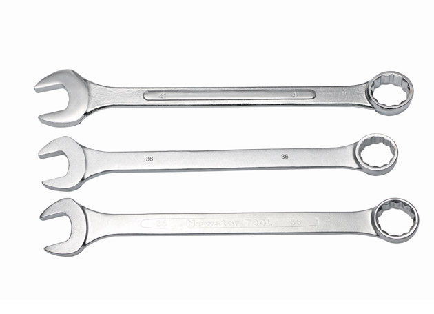 A. Jumbo combination wrench, raised panel, sand finished surface
Size: 32, 33, 34, 35, 36, 37, 38, 39, 40, 41, 42, 43, 44, 45, 46, 47, 48, 50, 51, 54, 55, 57, 60, 63,
65mm
1-1/4