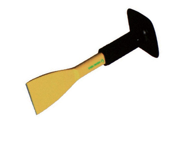 
	Brick chisel with plastic handle, flat shank