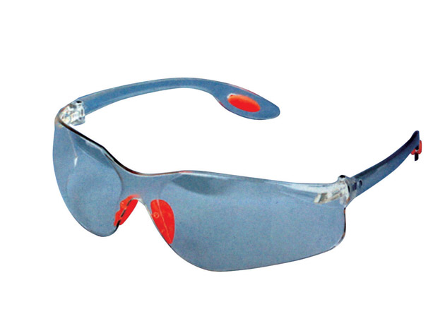 
	Safety goggle, with anti-skidding