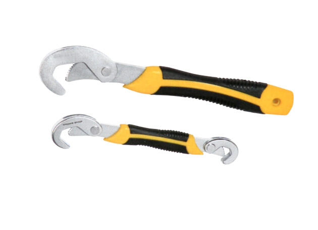 Quick wrench with comfortable plastic
handle, mirror polished surface
Size: 9-22, 23-32mm